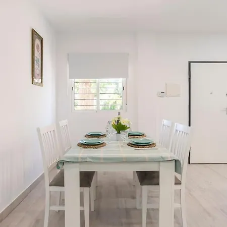 Apartment Aurora 64 *