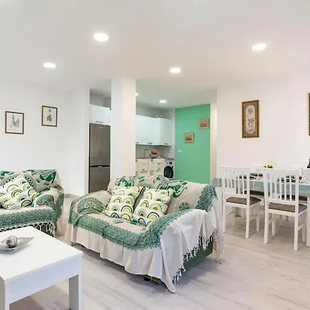 Apartment Aurora 64 *